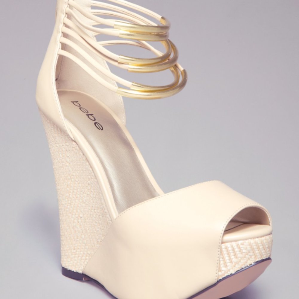 Bebe Wedges Thora Gold Metal Ankle Tan Size 5